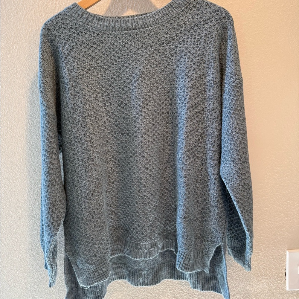 Elegant Textured Blue Crew Neck Sweater